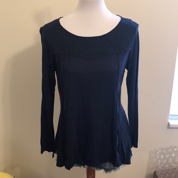 Vera Wang Tops - Long sleeve top